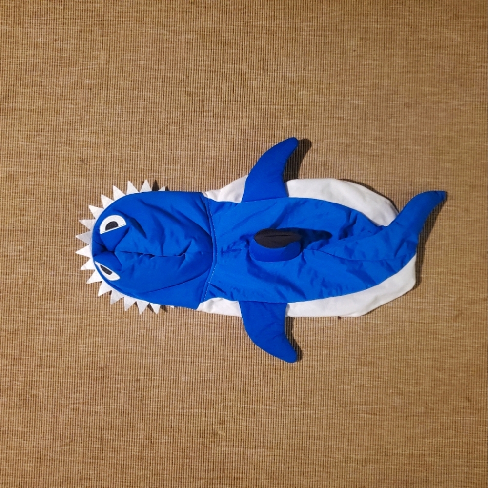 Pet Dog Cat Shark Blue White Halloween Costume Sz M NWT